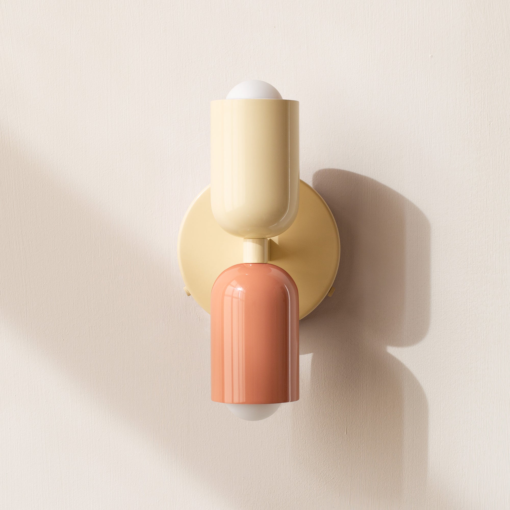 Nowa regulowana lampa