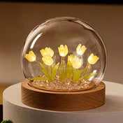 Lampa stołowa w kształcie kwiatu