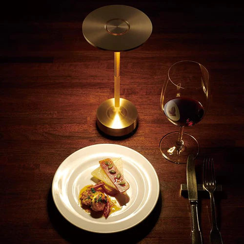 Bezprzewodowa LED lampa stołowa