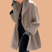 Chic Oversized Winter Coat for Women with Elegant Wide Collar 3