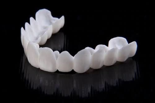 FlexiSmile Dentures with Natural White Lenses for a Comfortable and Elegant Smile 5
