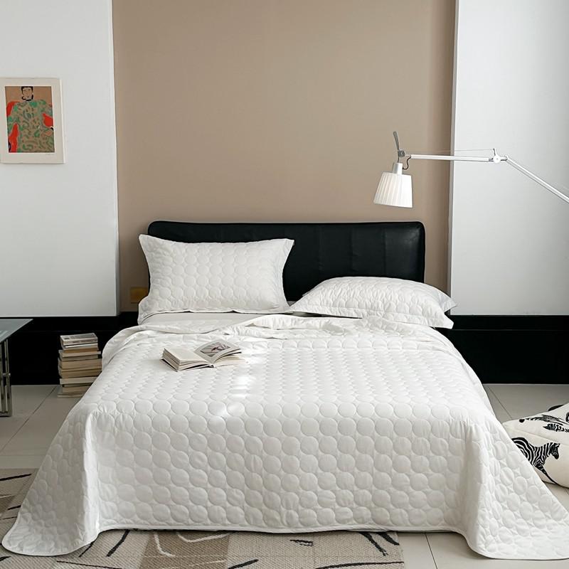 Circle Serenity Bedspread Set
